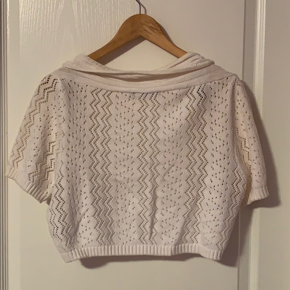 White shrug! - Picture 2 of 3